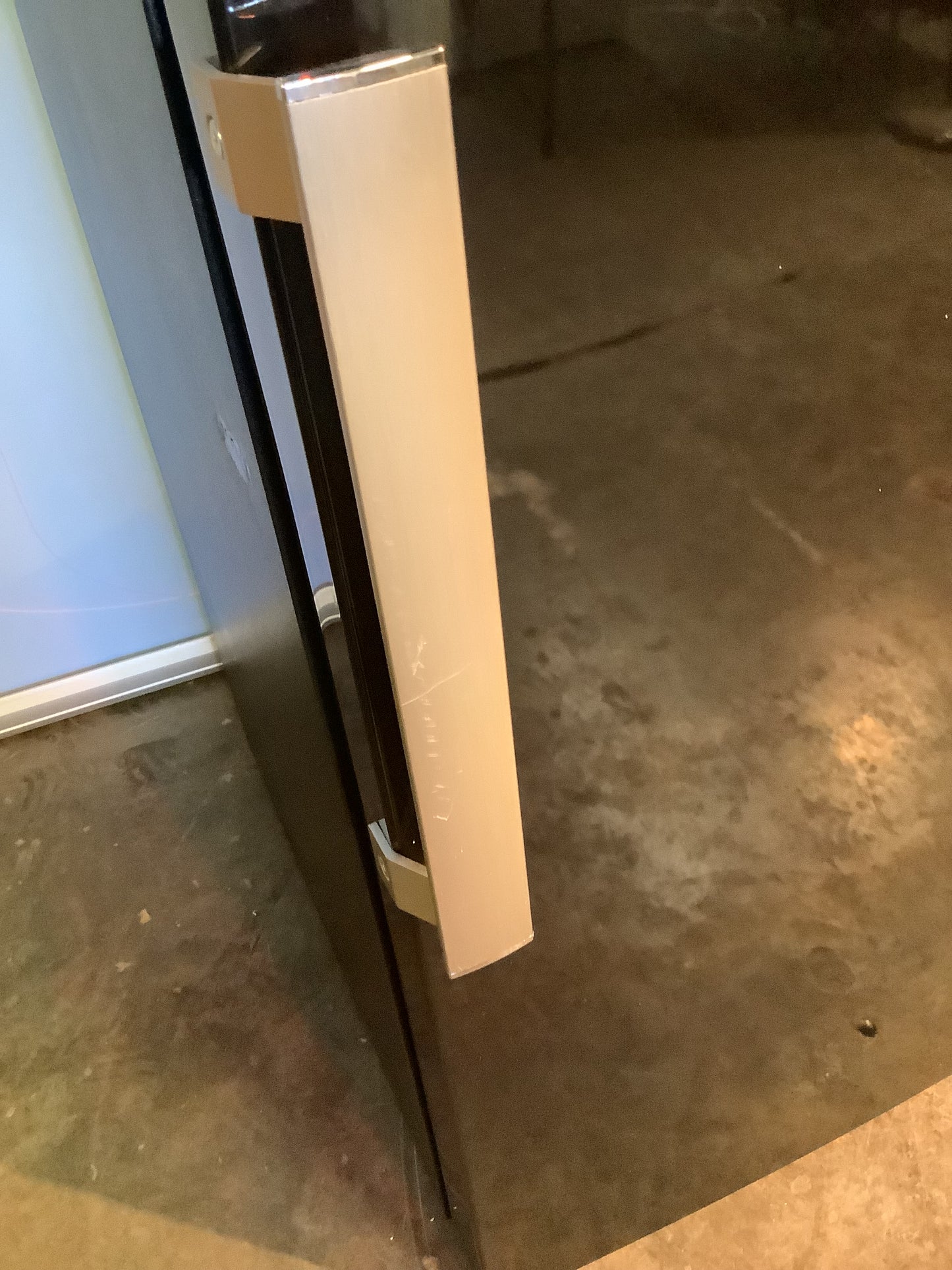 Hotpoint Fridge Freezer H5T811IKH L48083