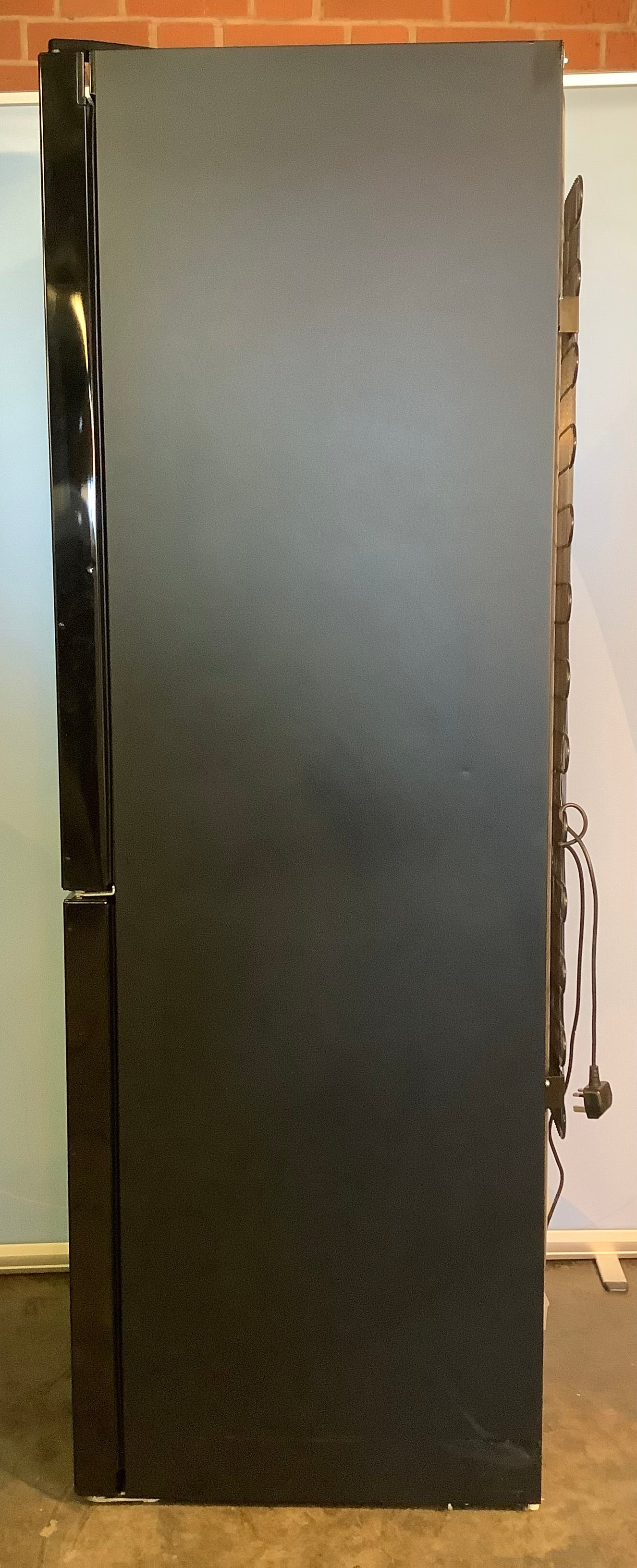 Hotpoint Fridge Freezer H5T811IKH L48083