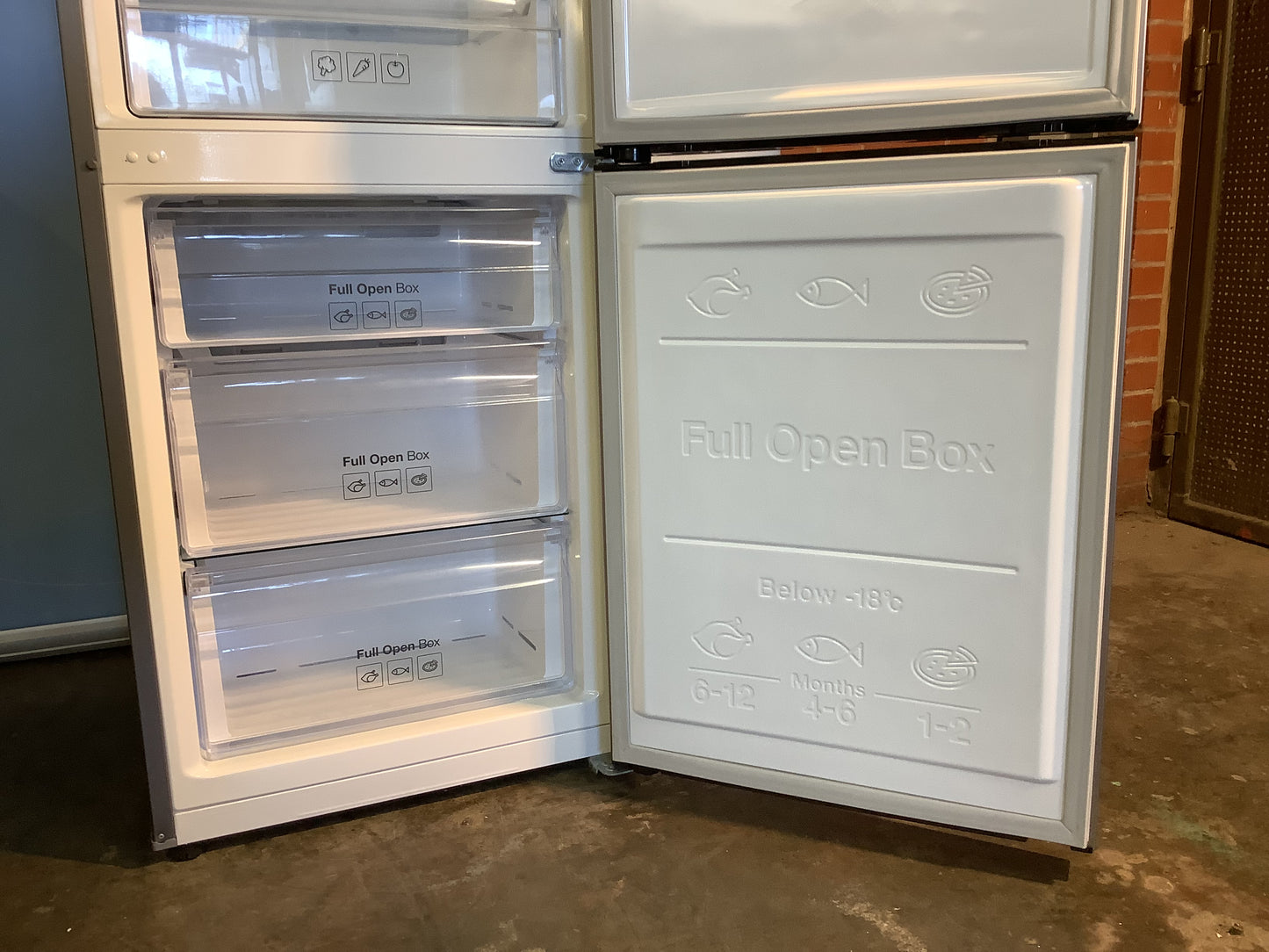 Samsung Fridge Freezer RB31FDRNDSA L47711