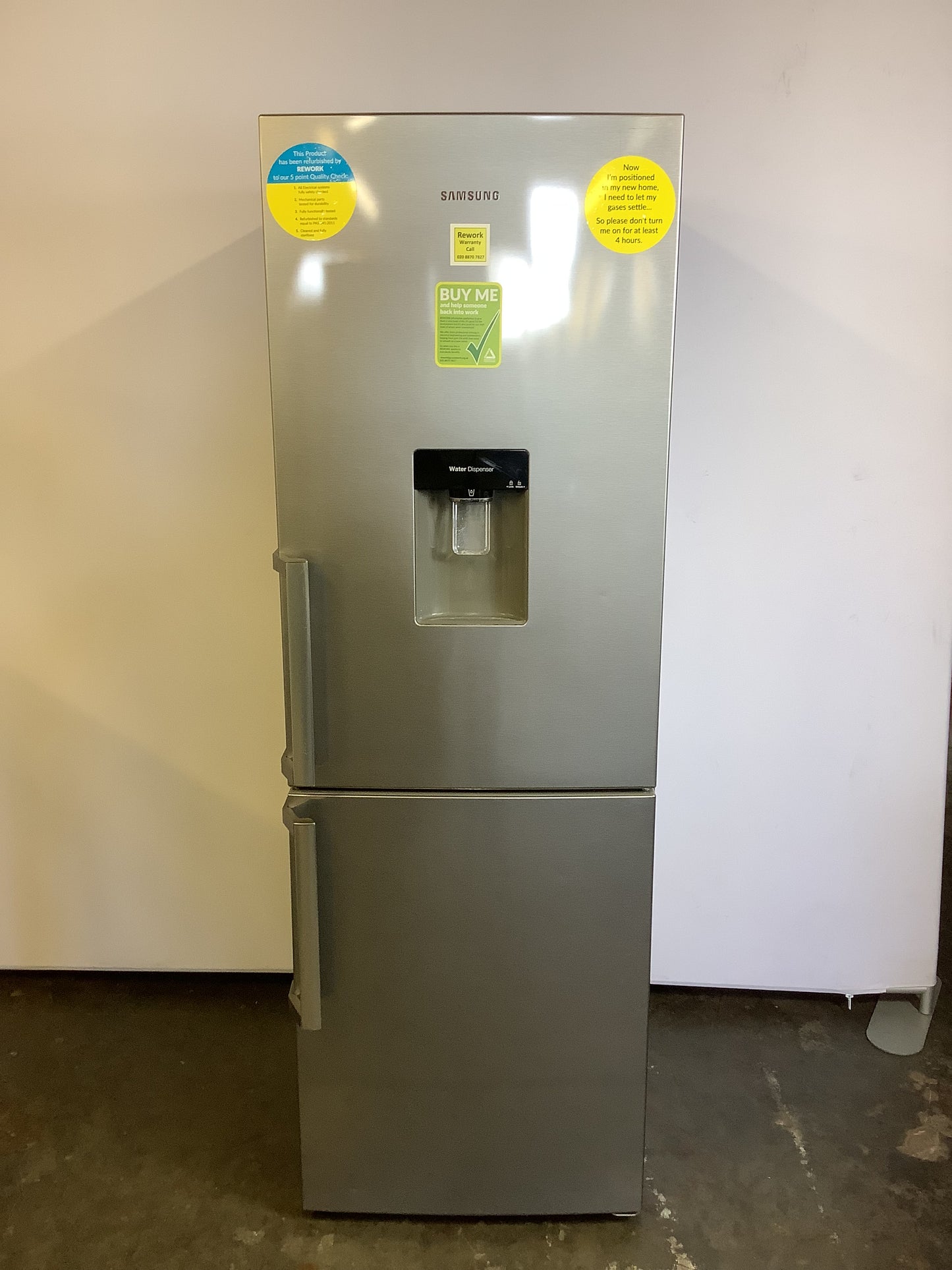 Samsung Fridge Freezer RB29FWJNDSA L49312
