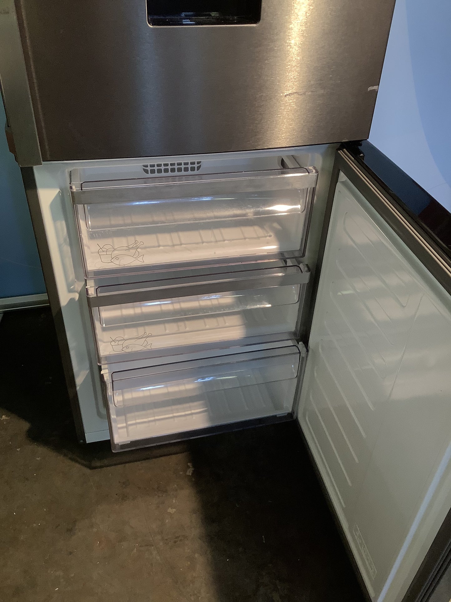Grundig Fridge Freezer GKN16220DZ L48717