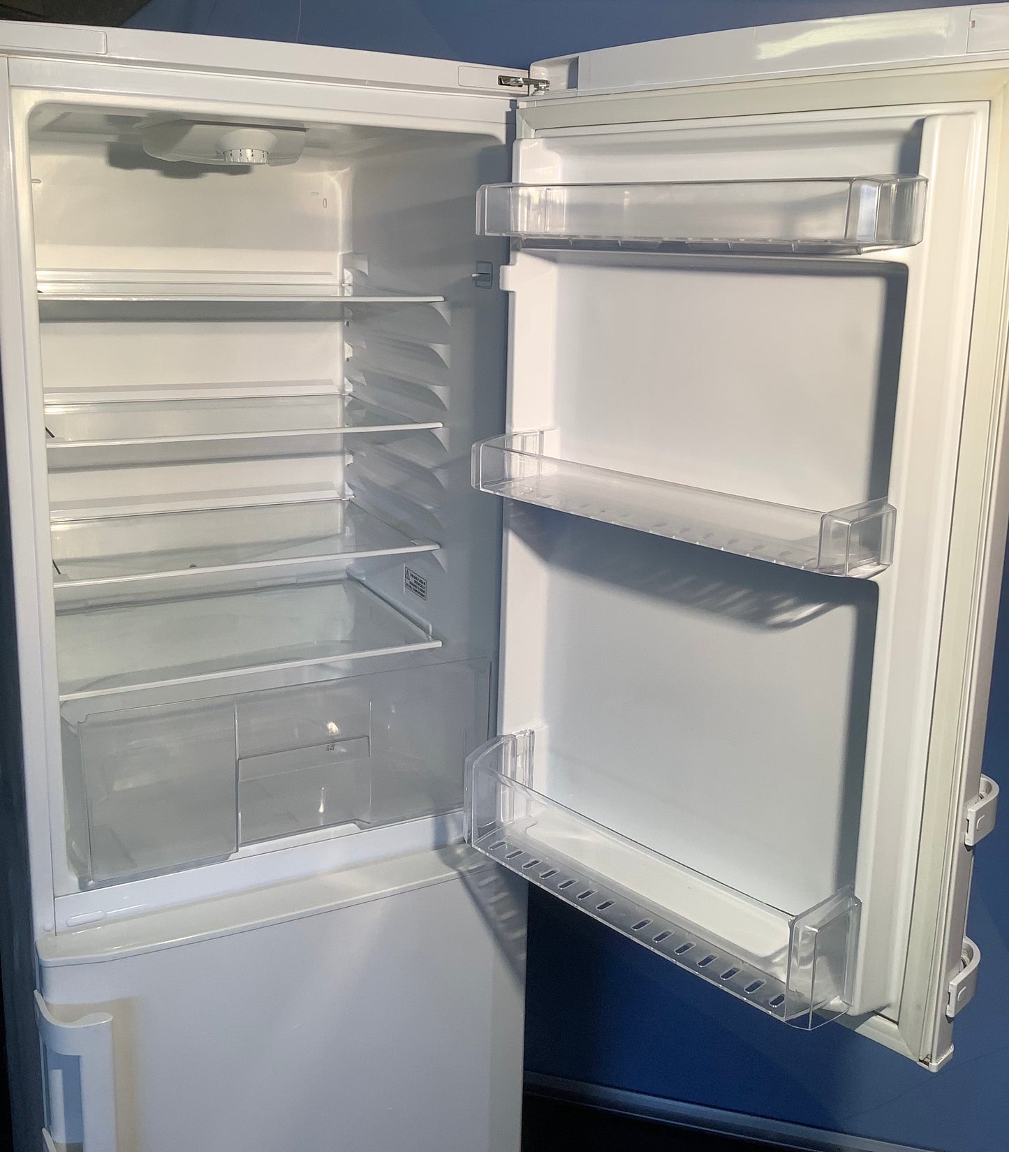 Beko Fridge Freezer CXF5104W L48653
