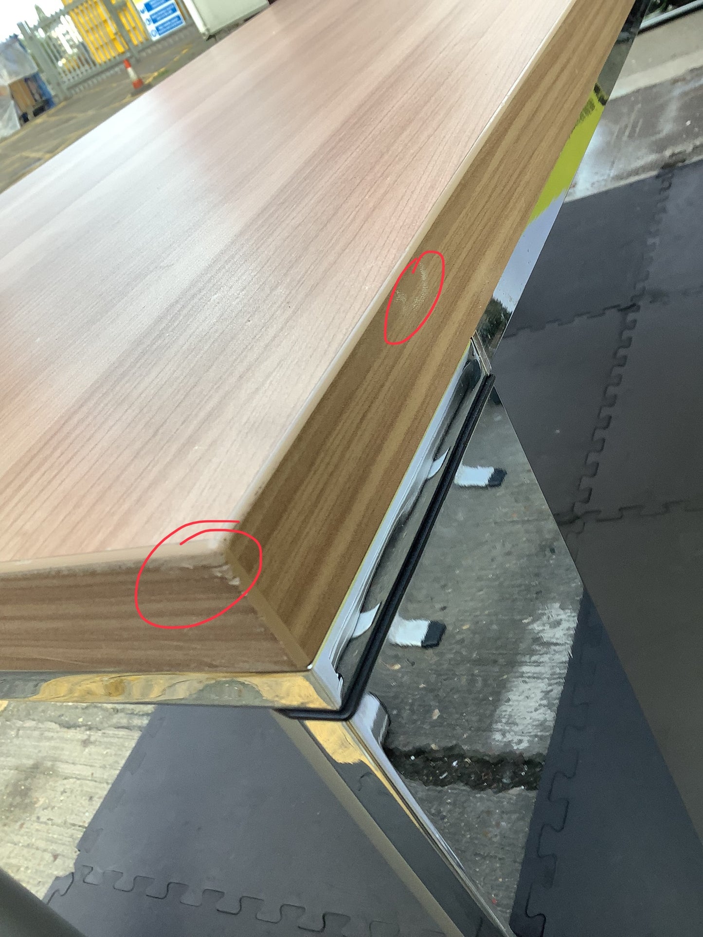 Wooden/Chrome Dining Table F25662