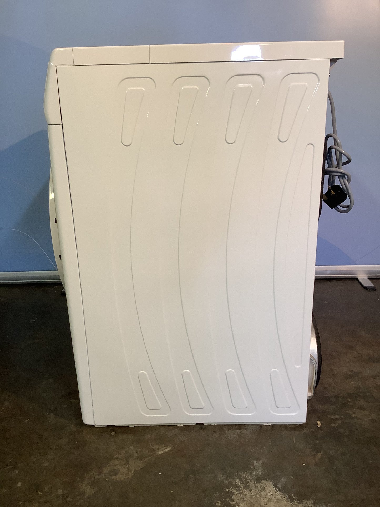 Logik Tumble Dryer LCDW23 L47603