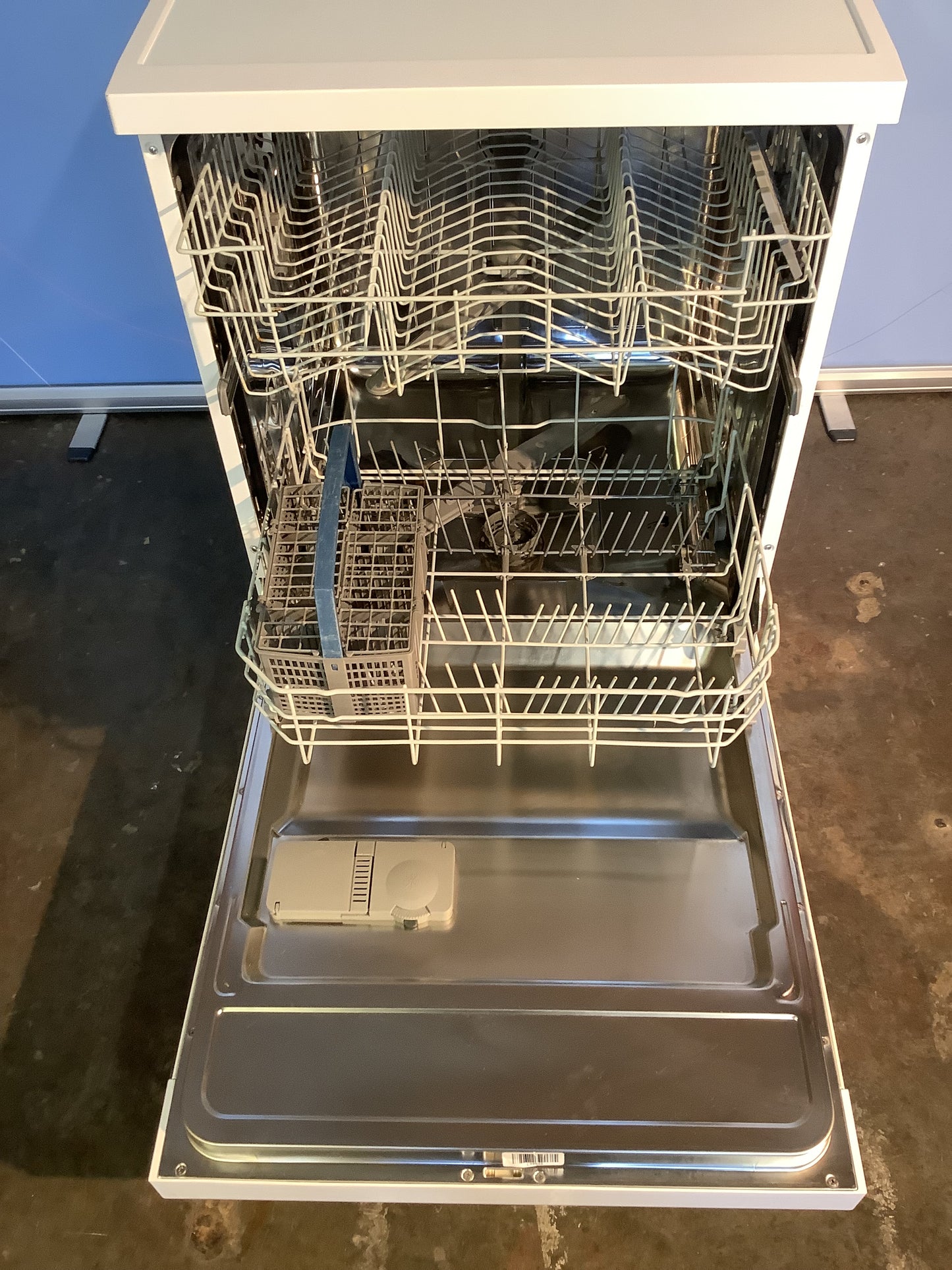 Beko Dishwasher DFN05X10W L48542