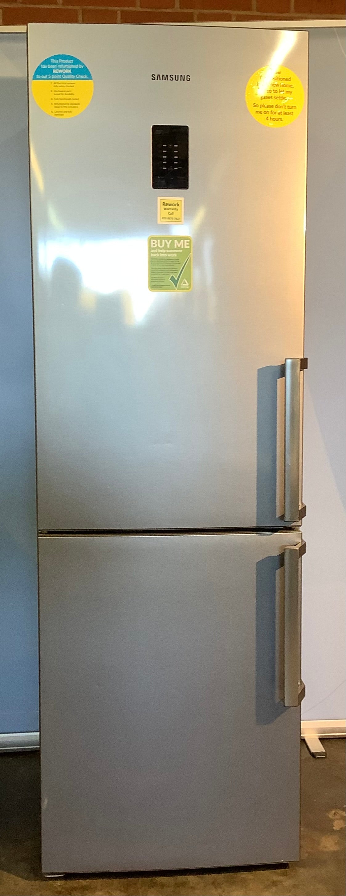 Samsung Fridge Freezer RB31FEJNDSA L48434