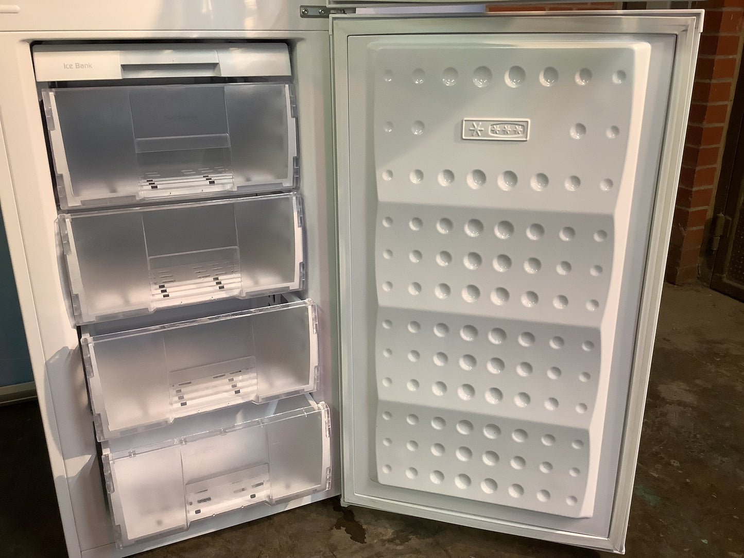 Beko Fridge Freezer CS5824W L47757