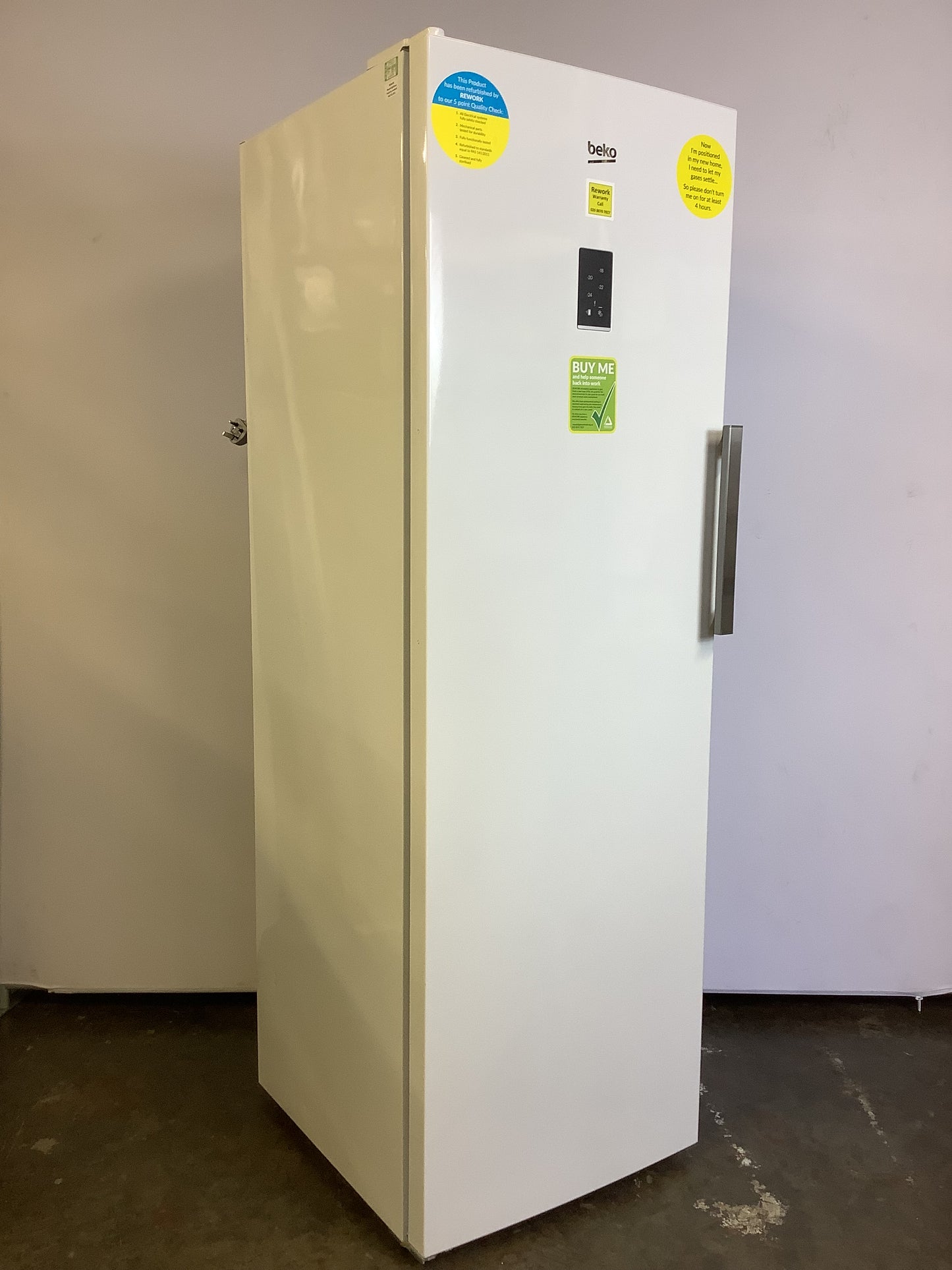 Beko Freestanding Freezer FNP4686W L49035