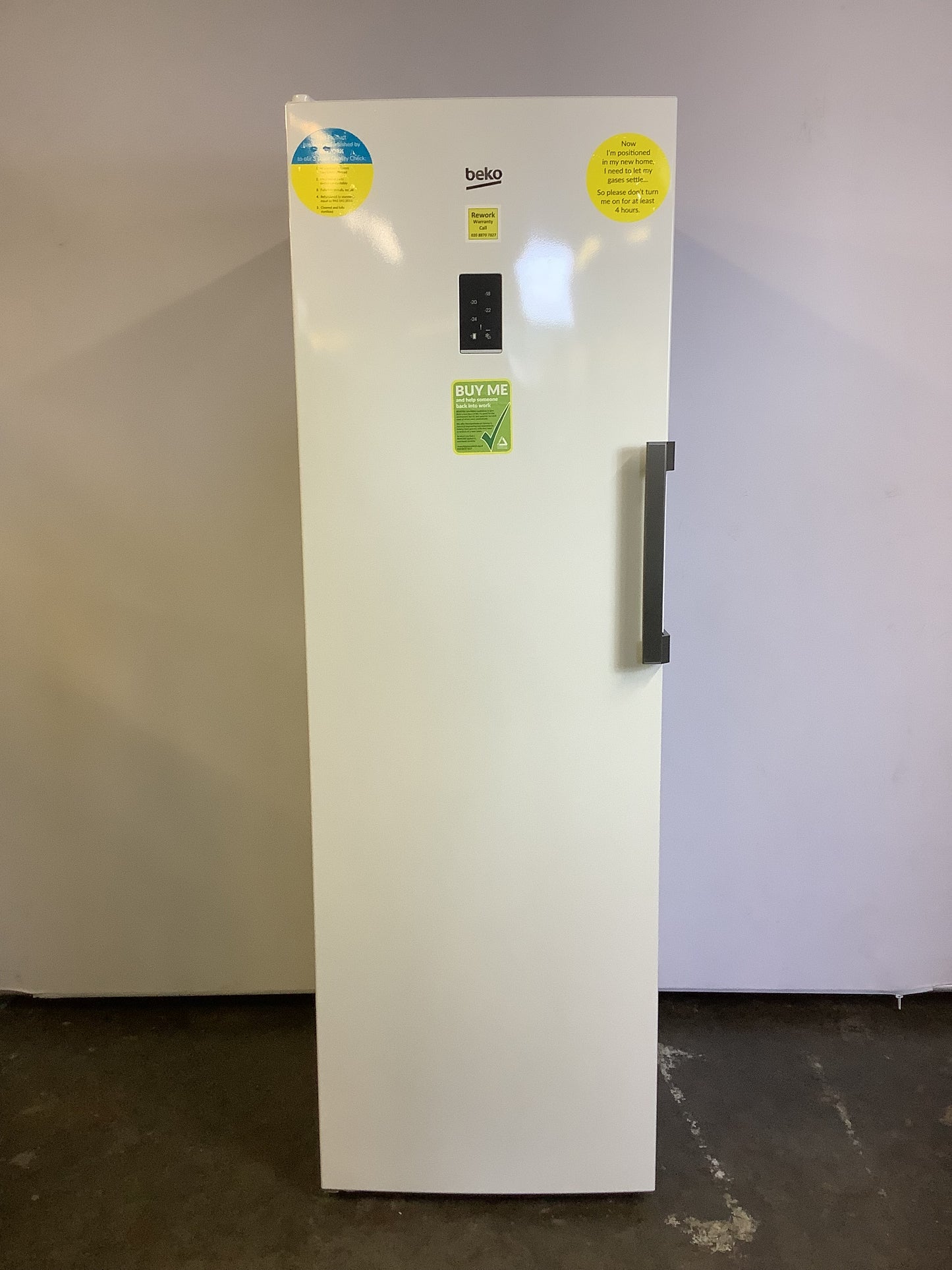 Beko Freestanding Freezer FNP4686W L49035