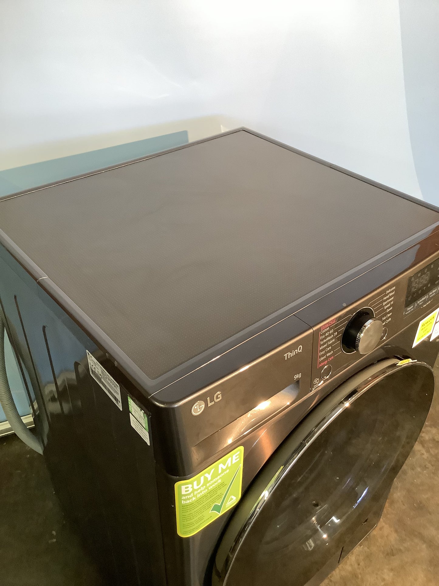 LG 9kg Washing Machine F6V1009BTSE { WiFi Enabled } L48846