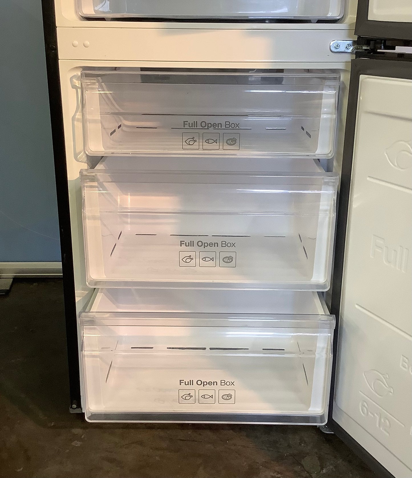 Samsung Fridge Freezer RB29FWJNDBC L48397