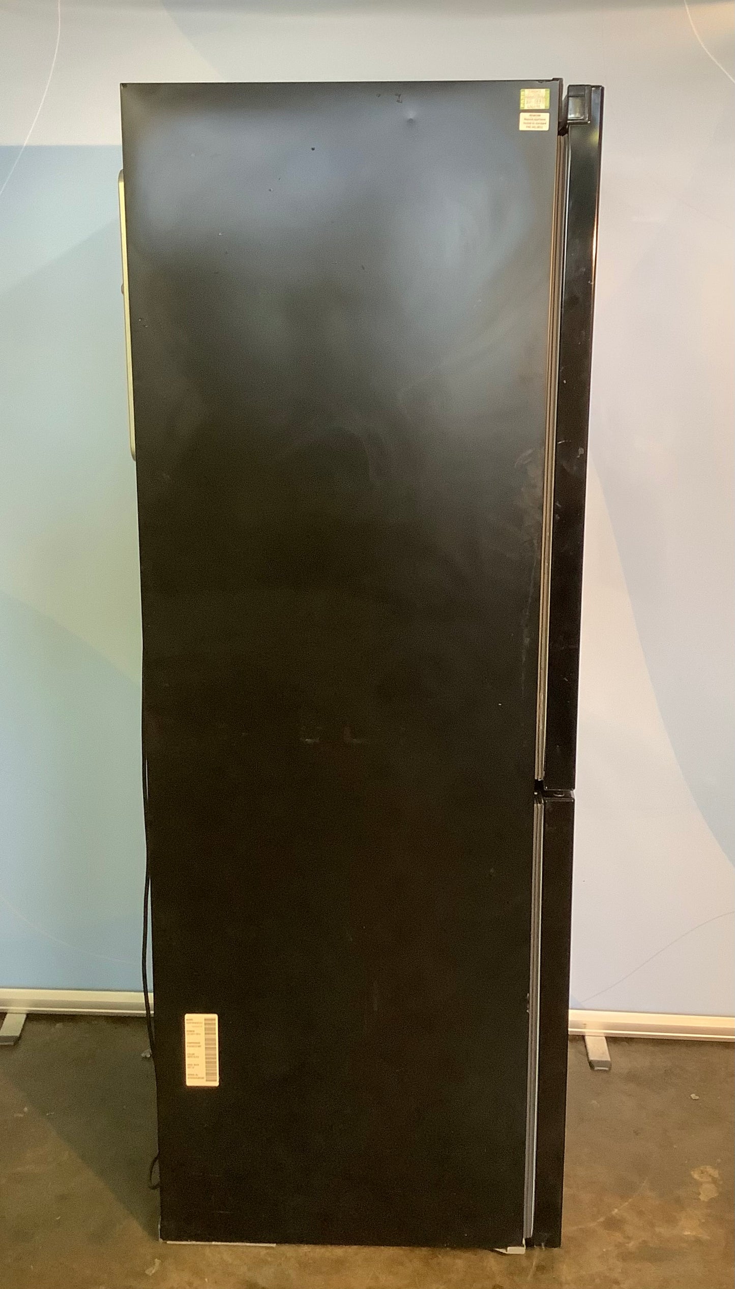 Samsung Fridge Freezer RB29FWJNDBC L48397