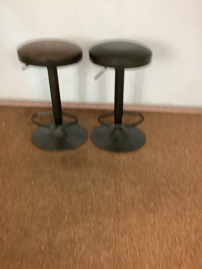 DUNELM 2 x Adjustable Height Bar Stools F27505