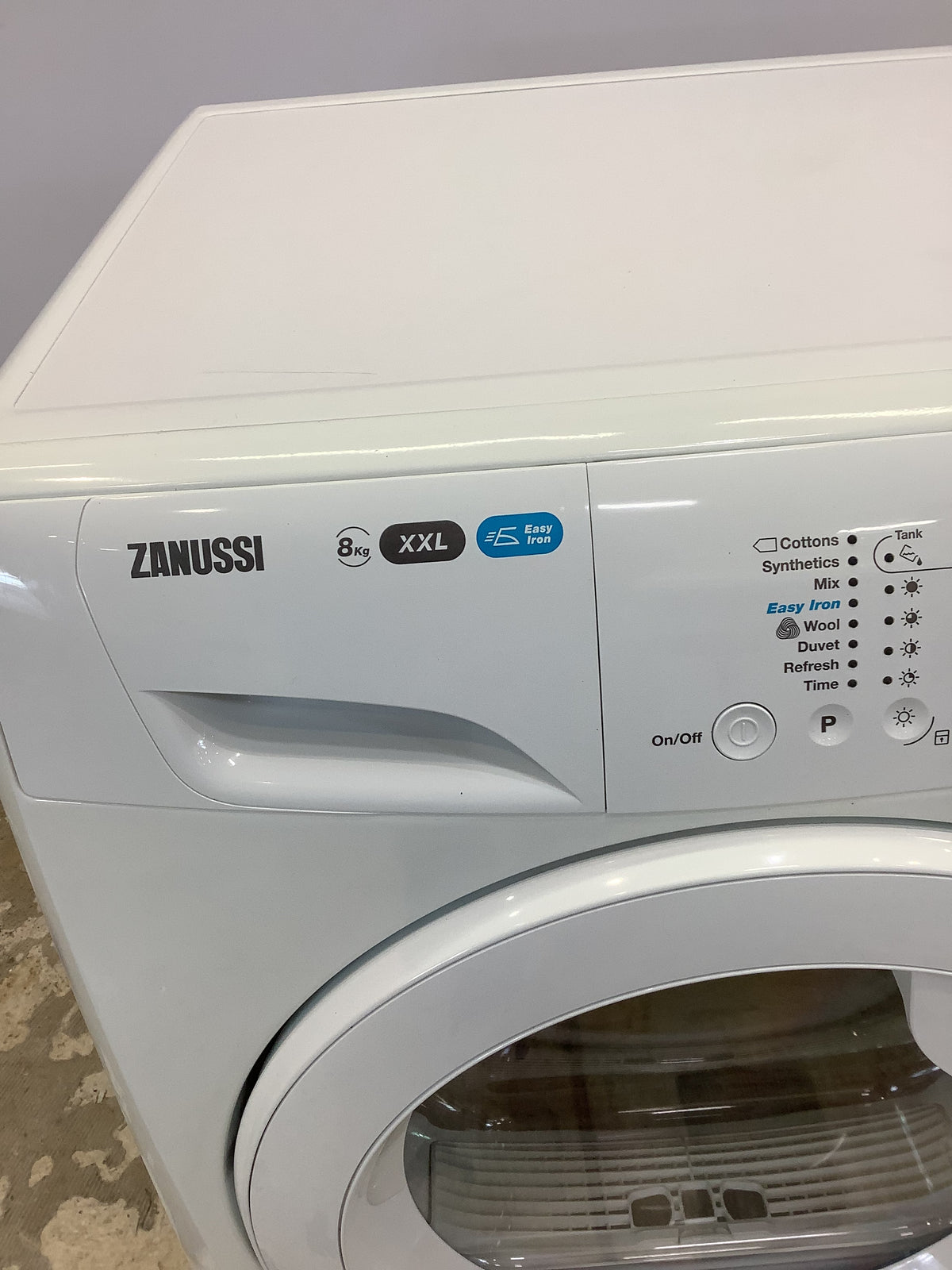 Zanussi 8kg Condenser Tumble Dryer ZDC8203WR L52536