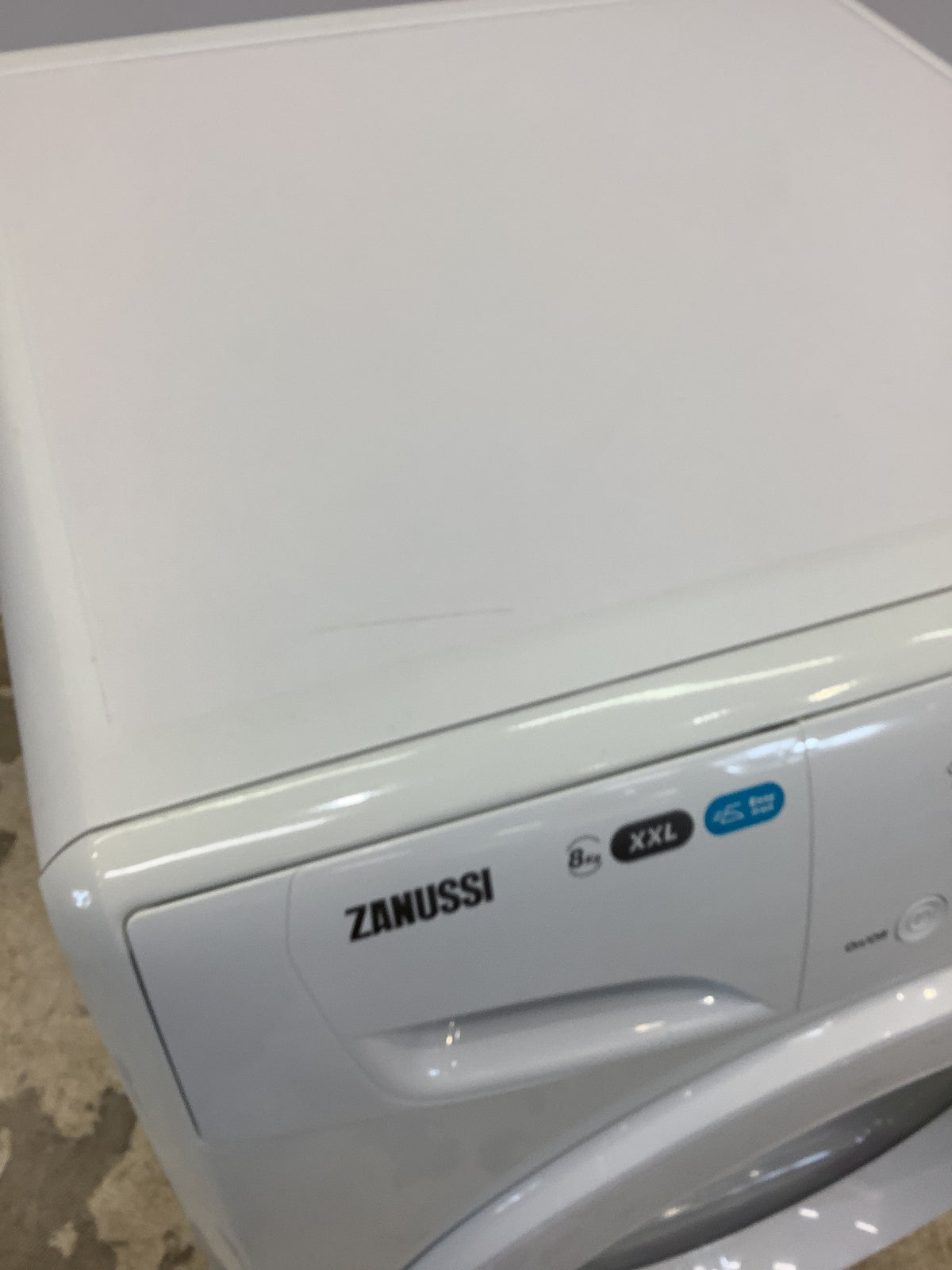 Zanussi 8kg Condenser Tumble Dryer ZDC8203WR L52536