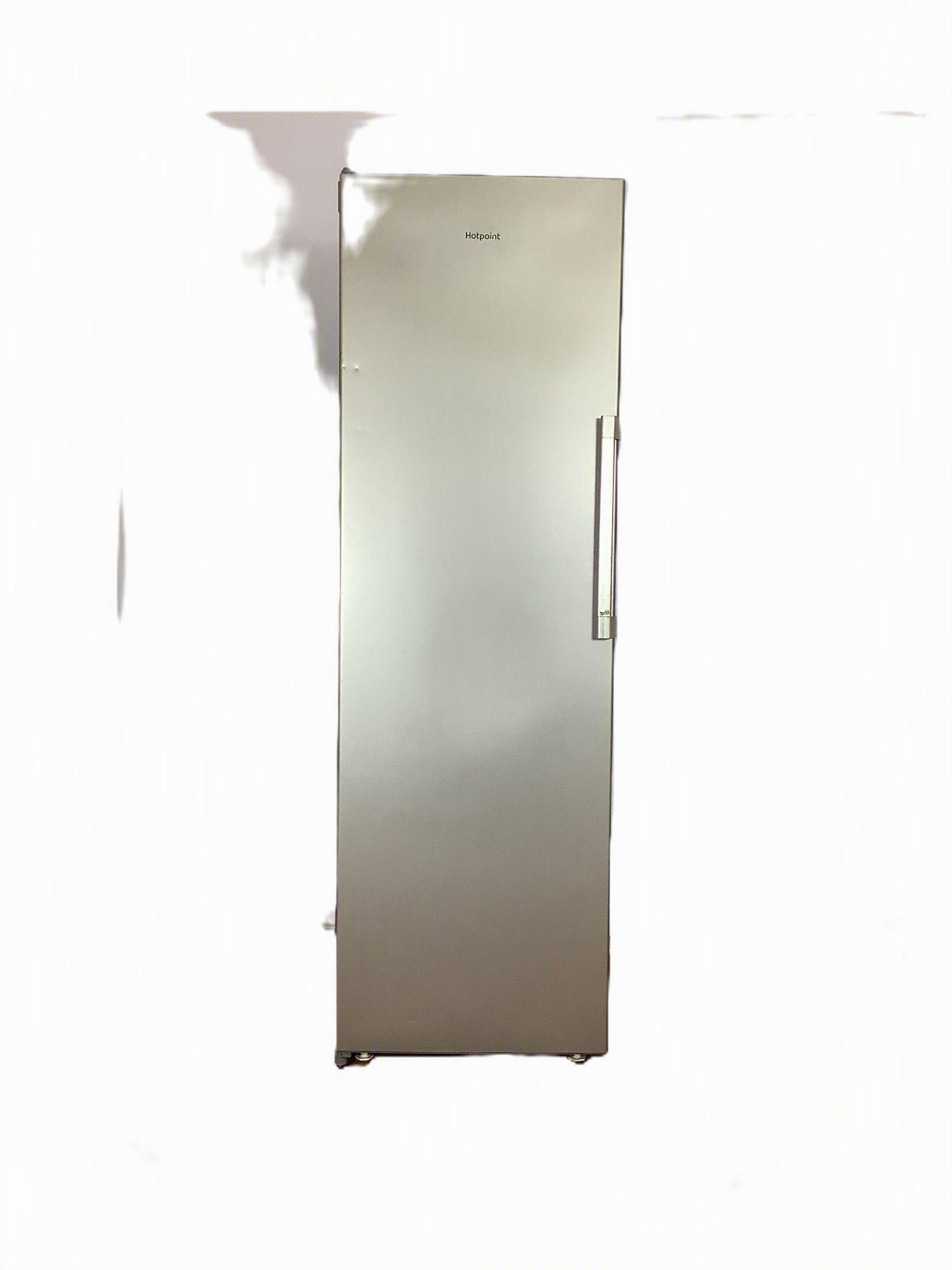 Hotpoint Freestanding Freezer UH8F1CGUK1 L52640