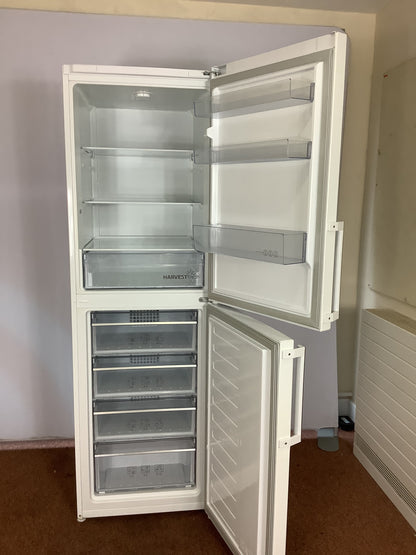 Beko Fridge Freezer CFP3691W L52641