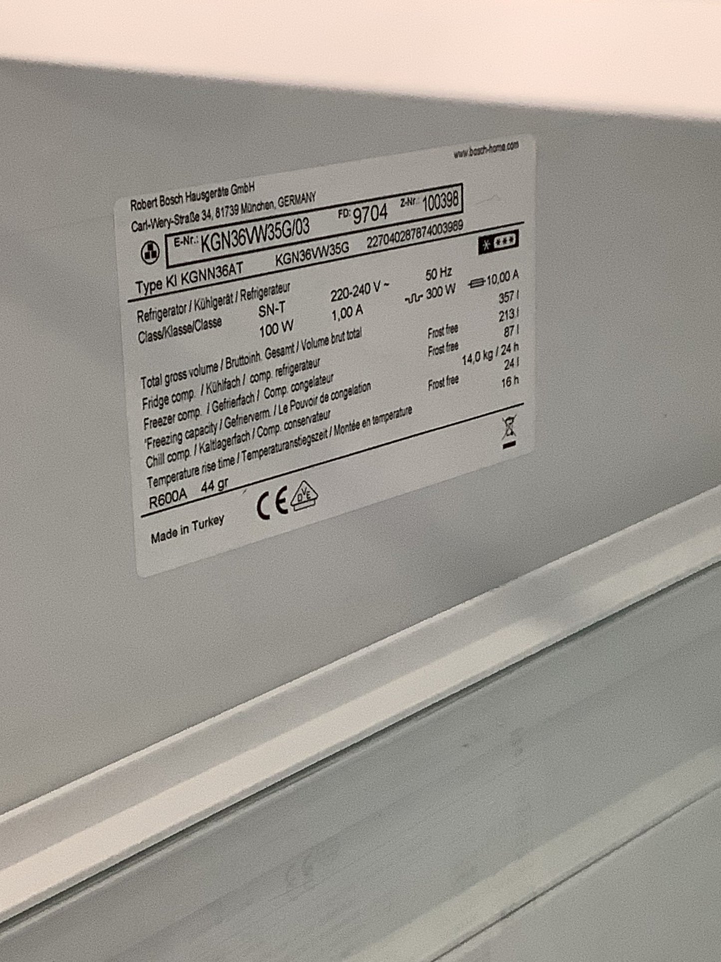 Bosch Fridge Freezer KGN36VW35G L52645