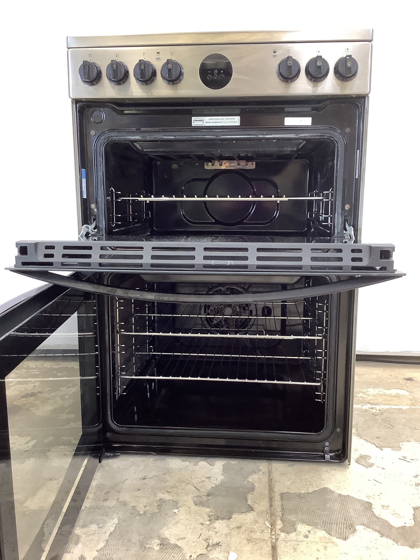 Indesit 60cm Double Oven & Grill Electric Cooker ID67V9HCX/UK L53277