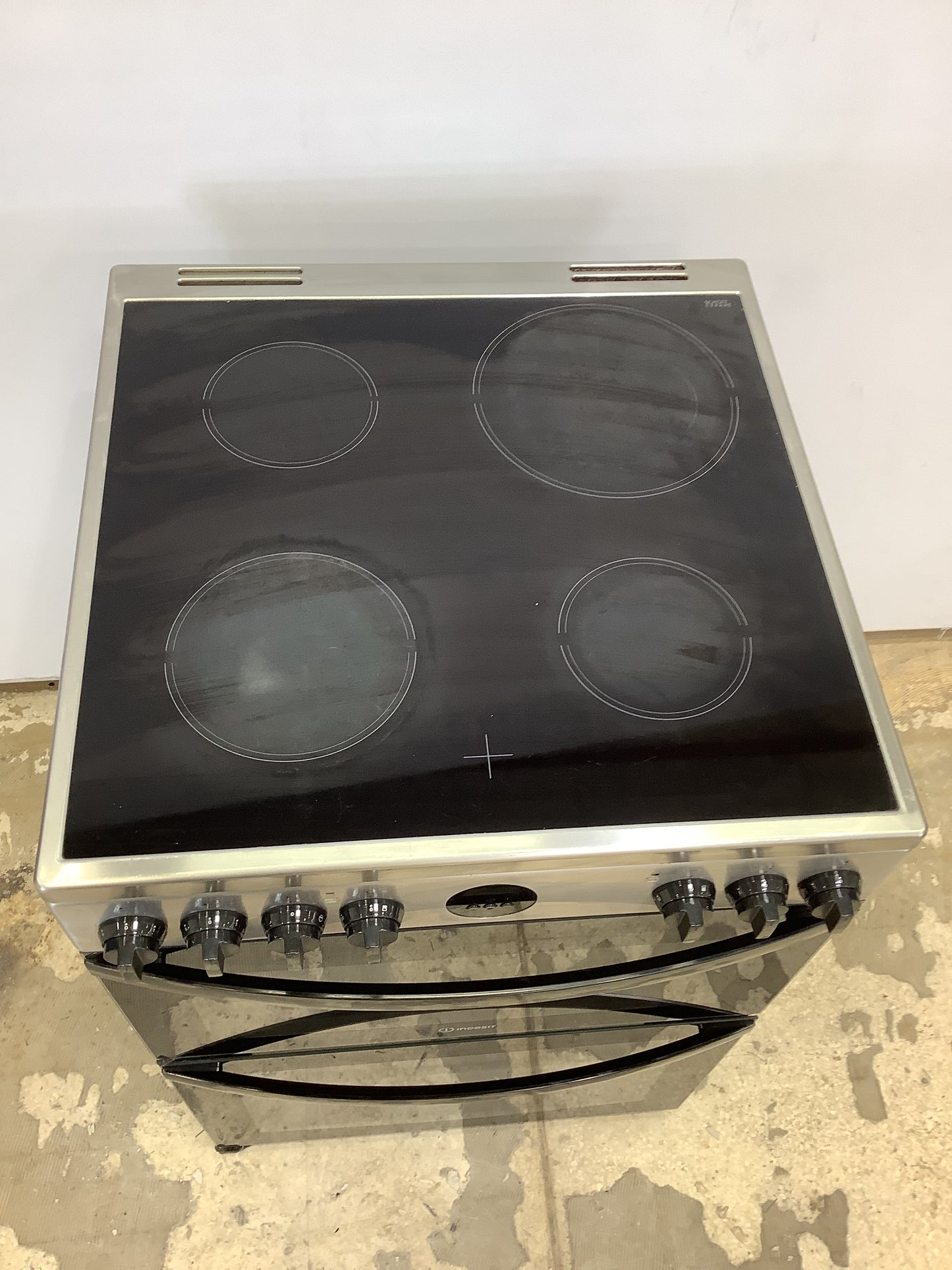 Indesit 60cm Double Oven & Grill Electric Cooker ID67V9HCX/UK L53277