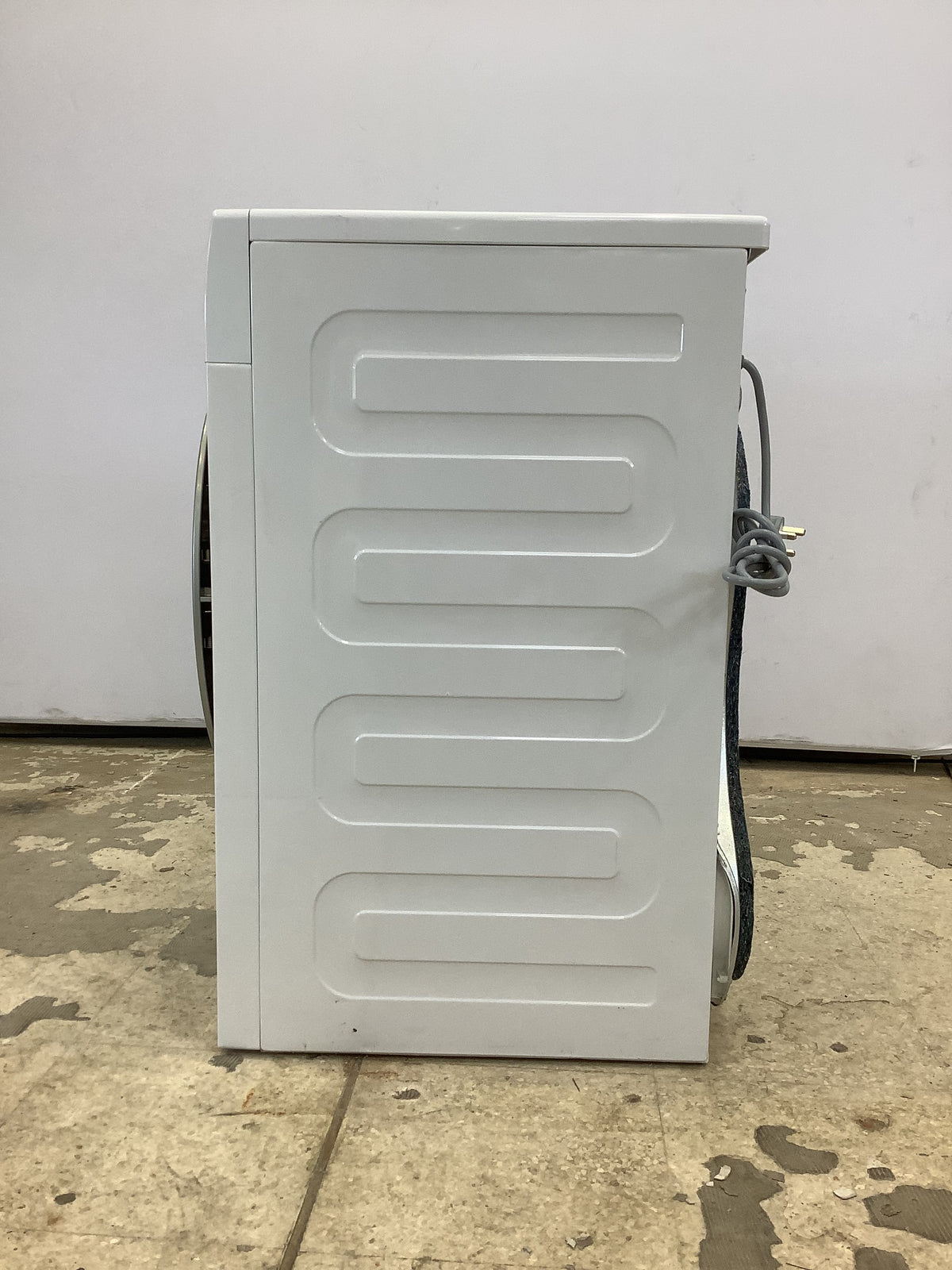 Beko 8kg Condenser Tumble Dryer DIX83120W L53424