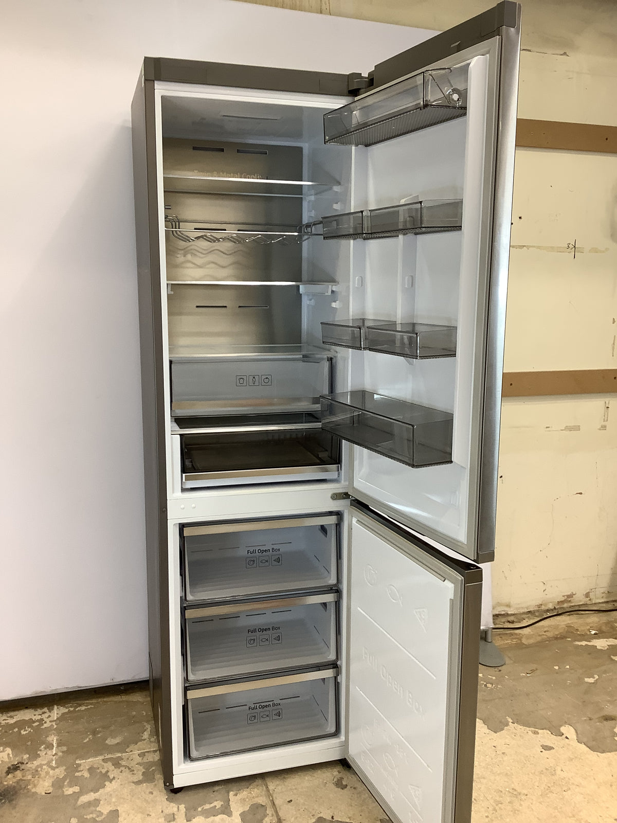 Samsung Fridge Freezer RB36R8899SR L53500