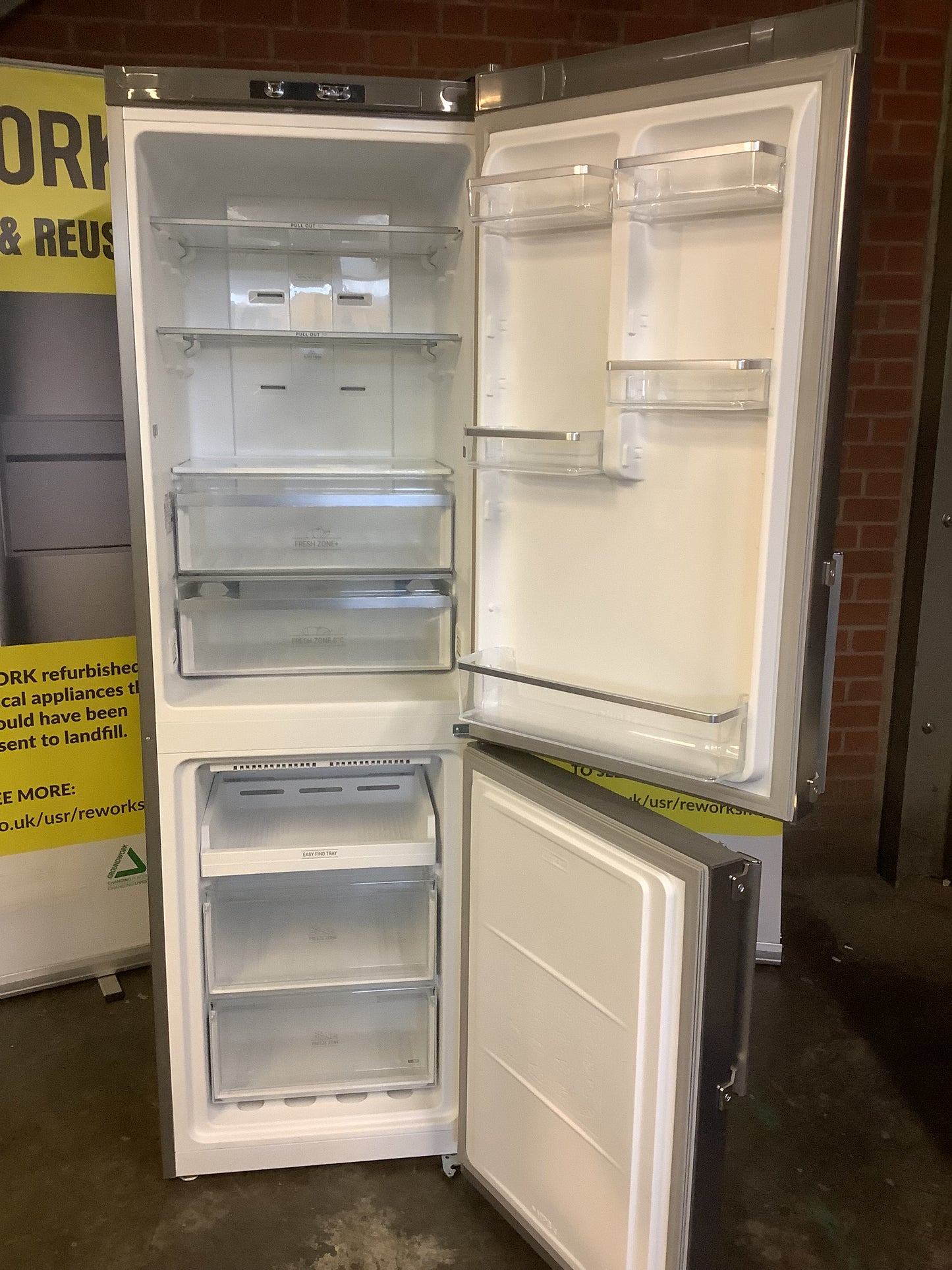 Hotpoint Fridge Freezer H5T811IMXH L47108