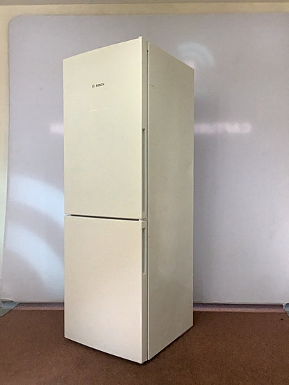 Bosch Fridge Freezer KGV33UW30G L49529