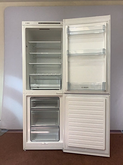 Bosch Fridge Freezer KGV33UW30G L49529
