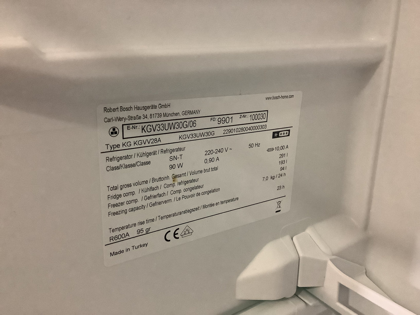 Bosch Fridge Freezer KGV33UW30G L49529