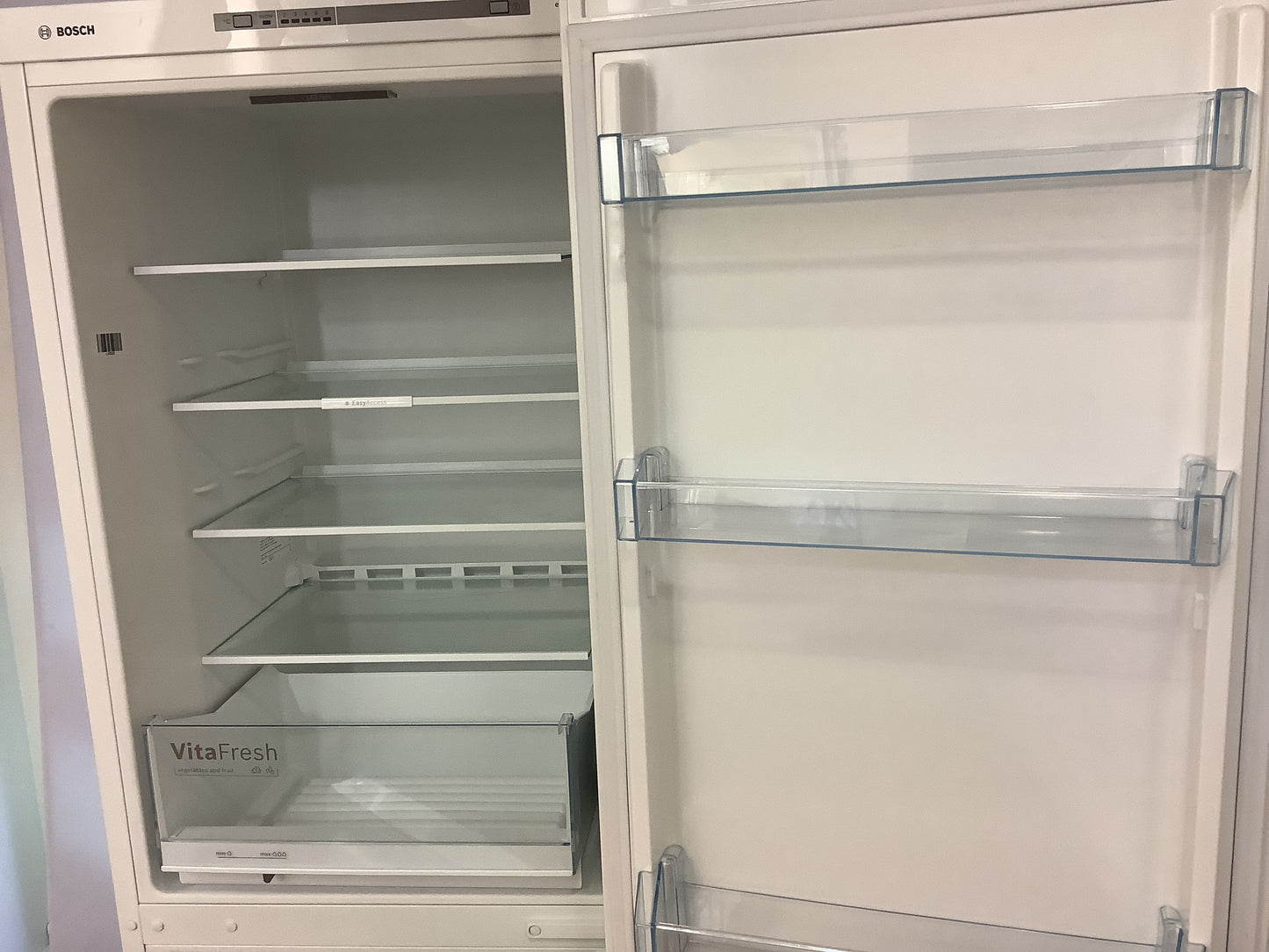 Bosch Fridge Freezer KGV33UW30G L49529