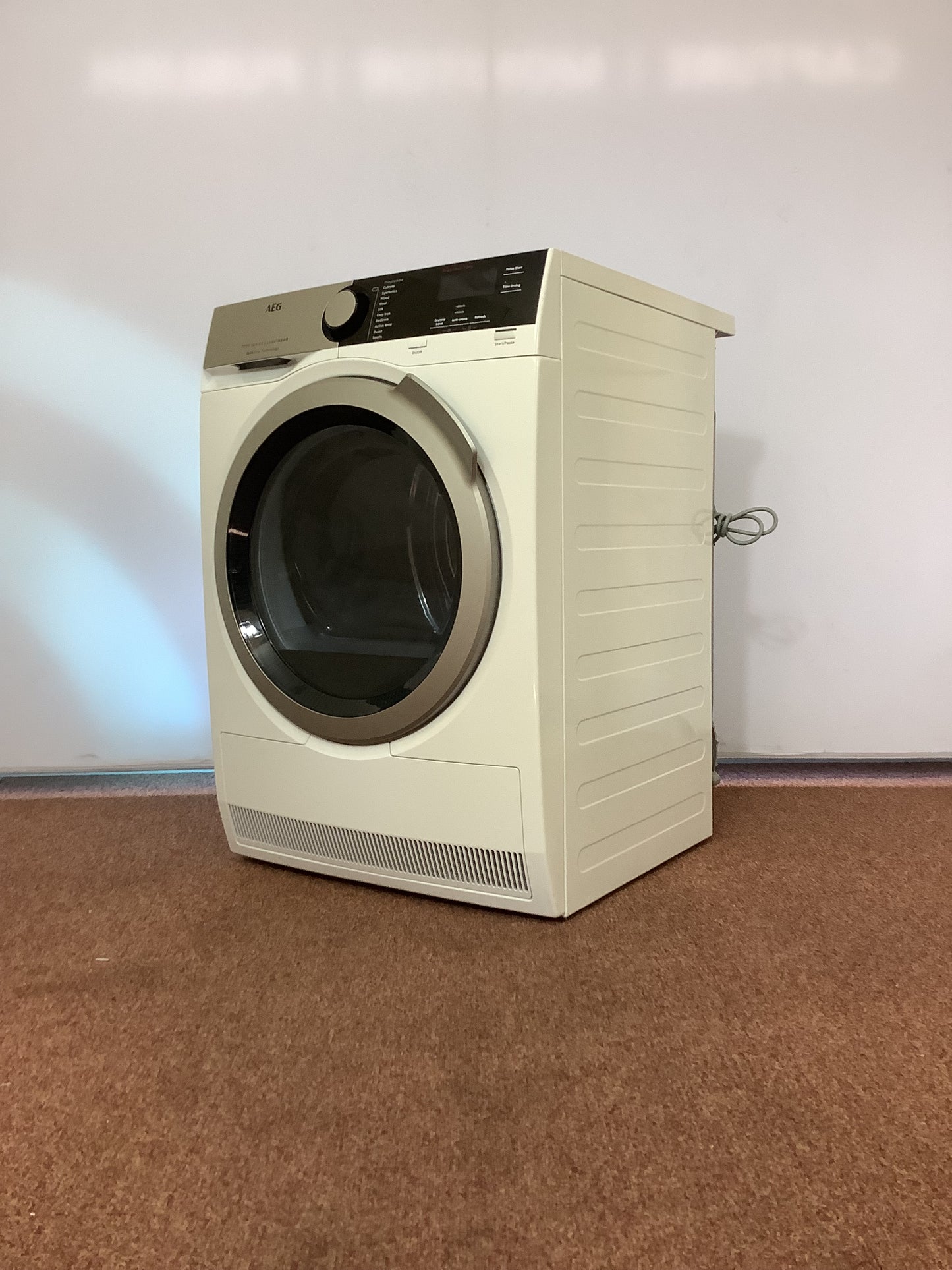 AEG 8kg Tumble Dryer T7DEE835R L49497