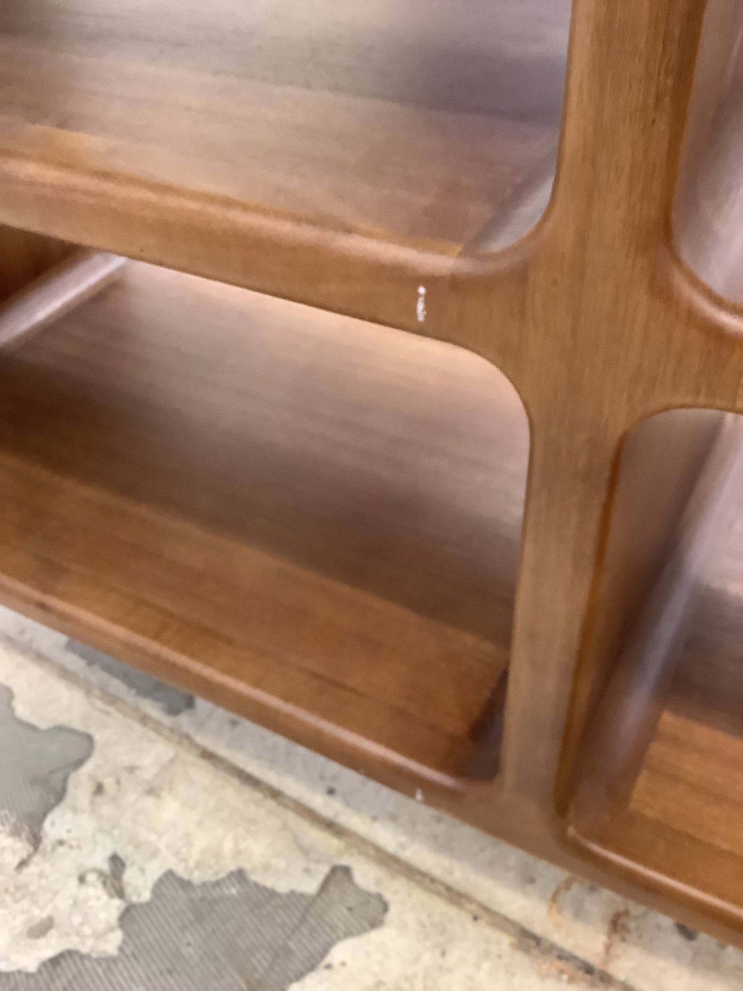 Medium Honey Oak Sideboard F27653