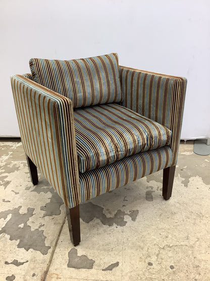 Striped Tufted Armchair. F27655