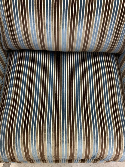 Striped Tufted Armchair. F27655