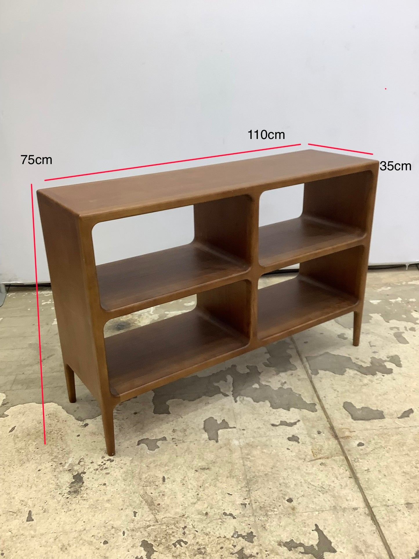 Medium Honey Oak Sideboard F27653