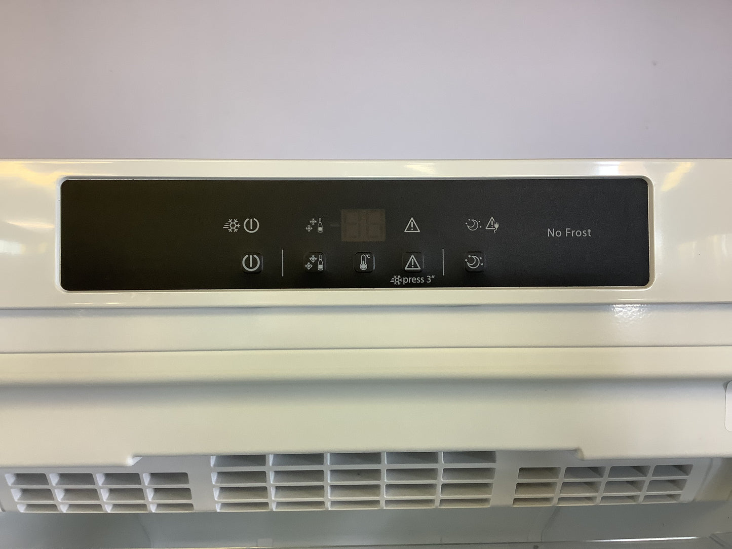 Indesit Freestanding Freezer U18F1CWUK1 L49091