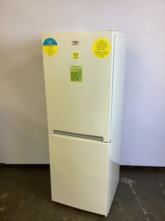 Beko Fridge Freezer CRFG3552W L49409