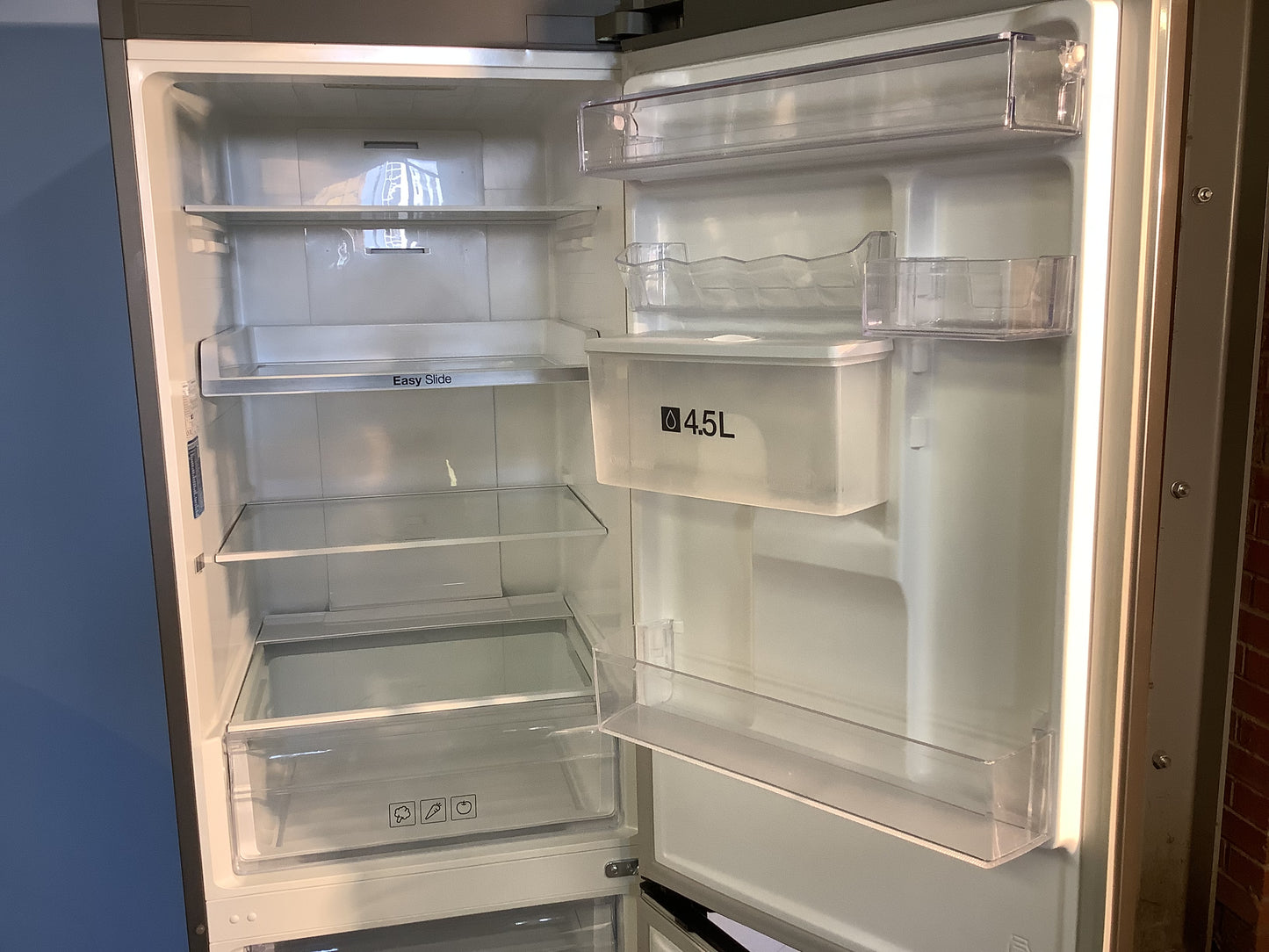 Samsung Fridge Freezer RB31FBRNDSA L47890