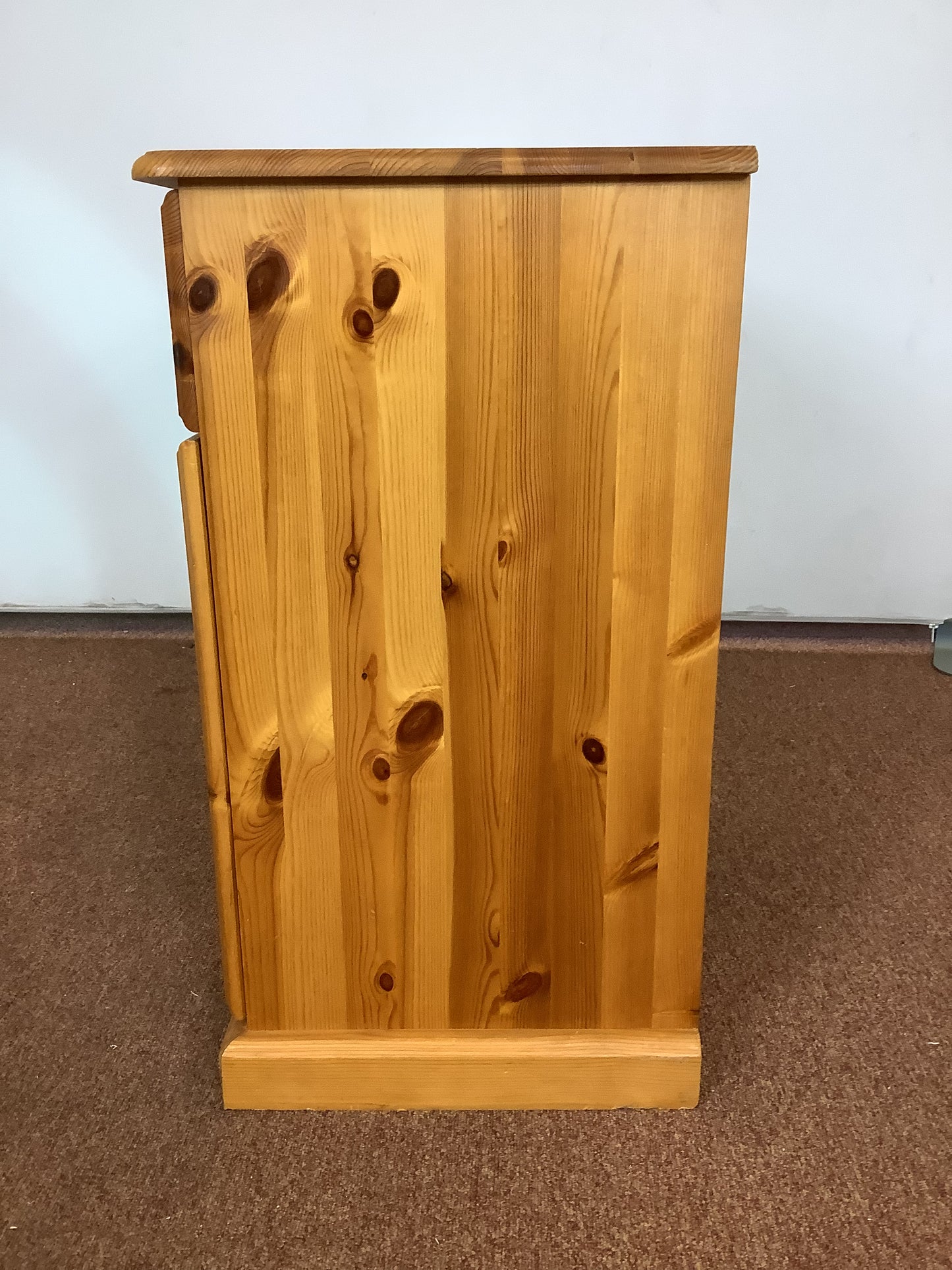 Pine 3 Draw / 2 Cupboard Sideboard F27407