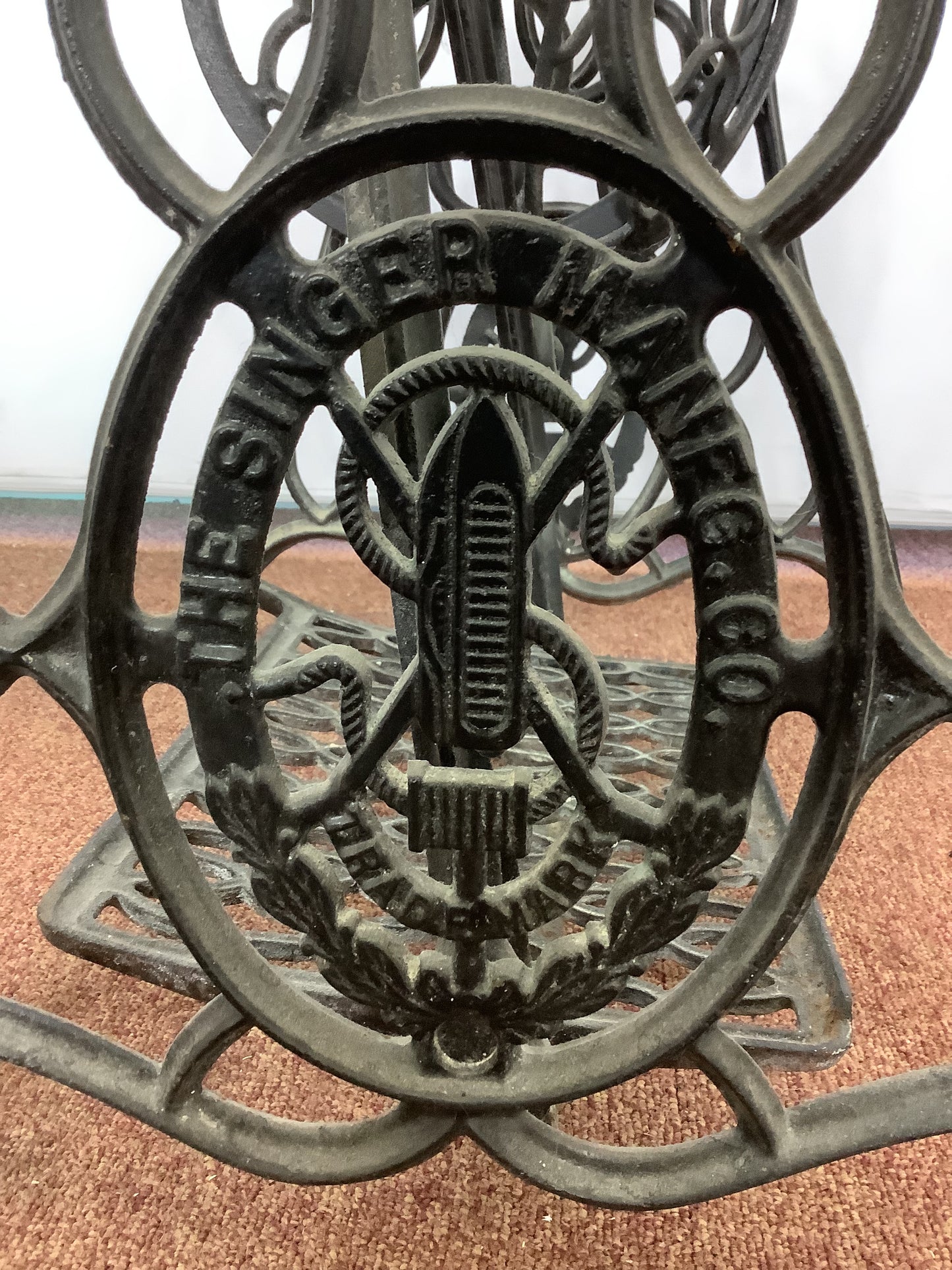 Singer Sewing Machine Cast Iron Treadle Base F27413
