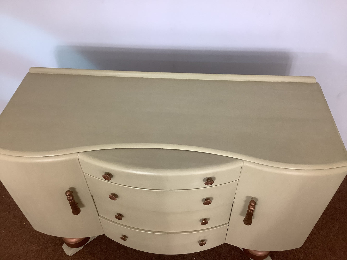 BEAUTILITY Ltd Vintage Shabby Chic 1950s Bow Fronted Sideboard Cabinet F27421