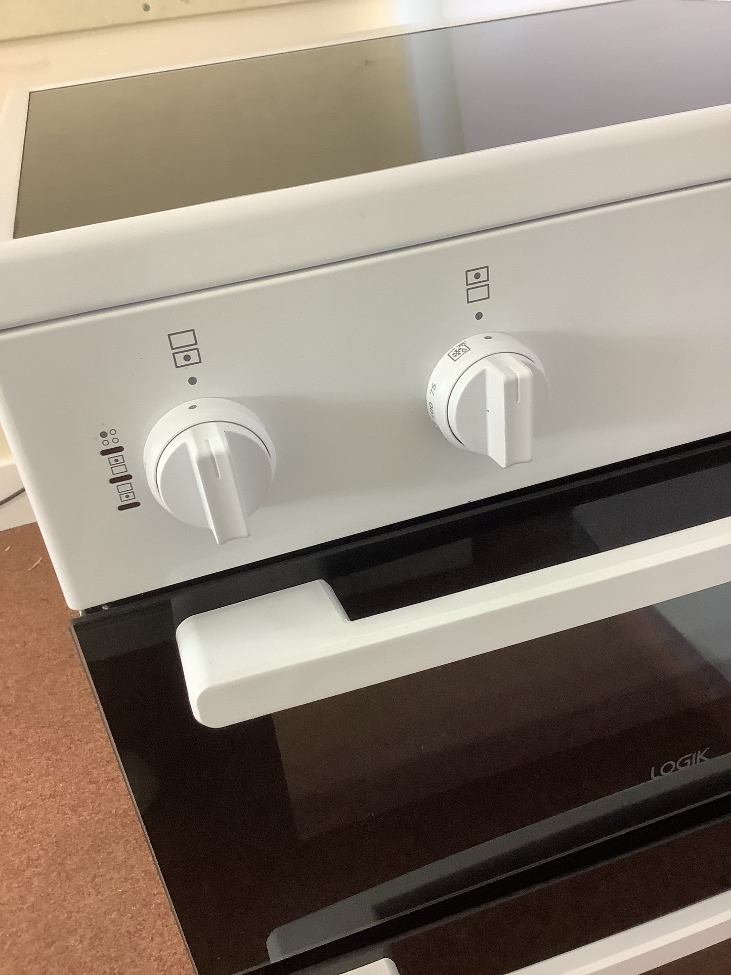 Logik 60cm Double Oven Cooker LDOC60W25 L52516