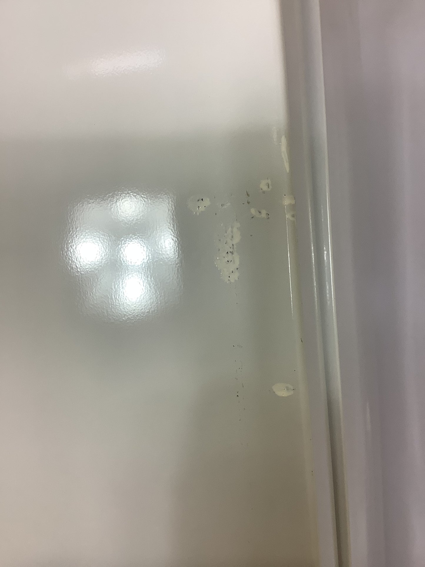 Hotpoint Fridge Freezer XUL85TZ1WOJH L52272