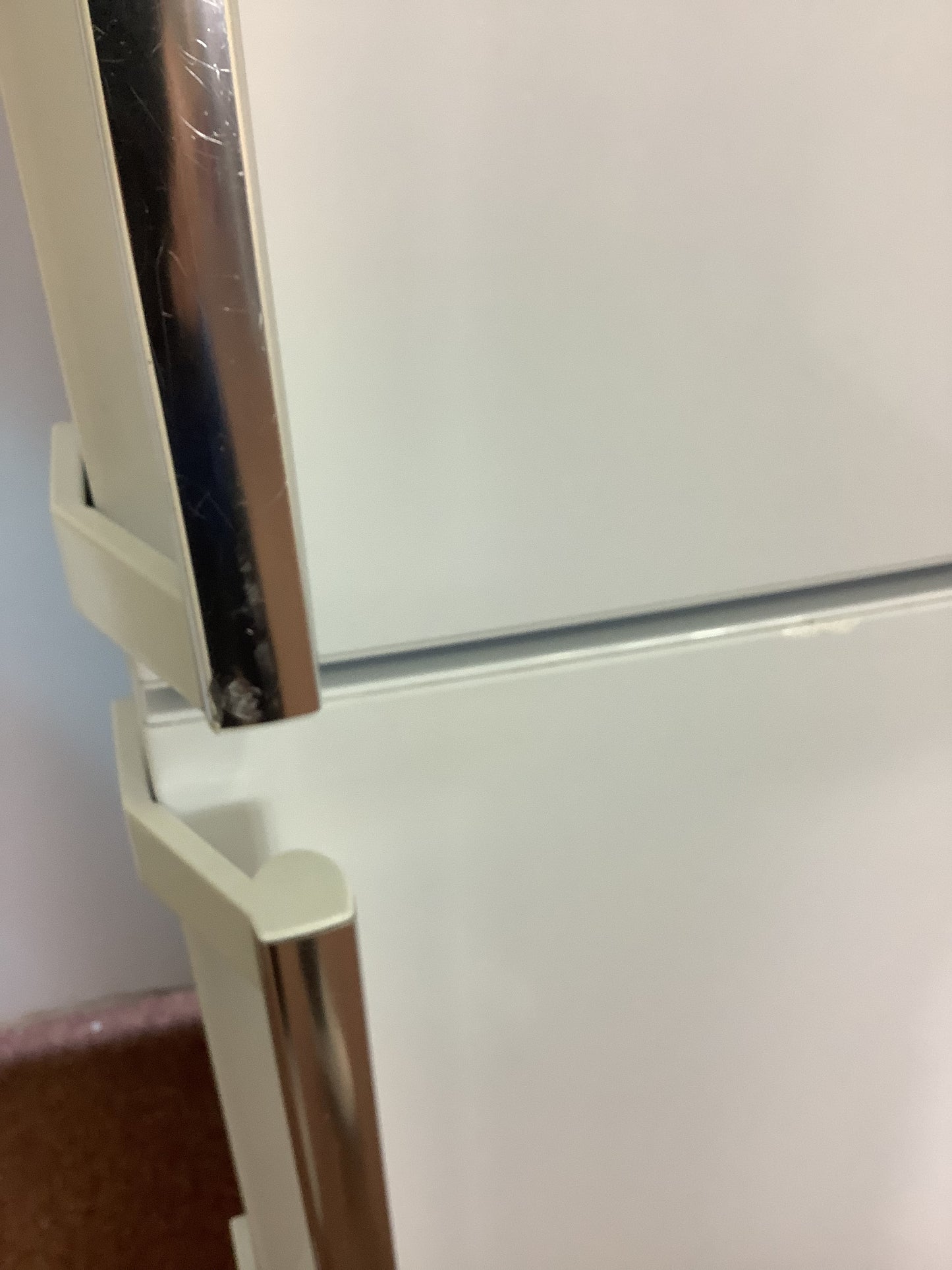 Hotpoint Fridge Freezer XUL85TZ1WOJH L52272