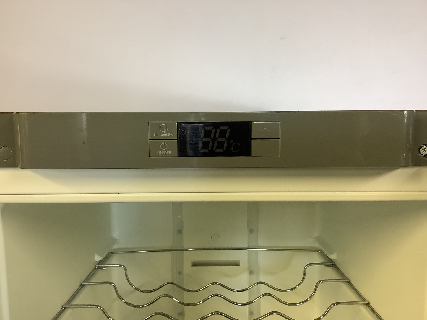 Hotpoint Freestanding Fridge SDAH1832V L48106