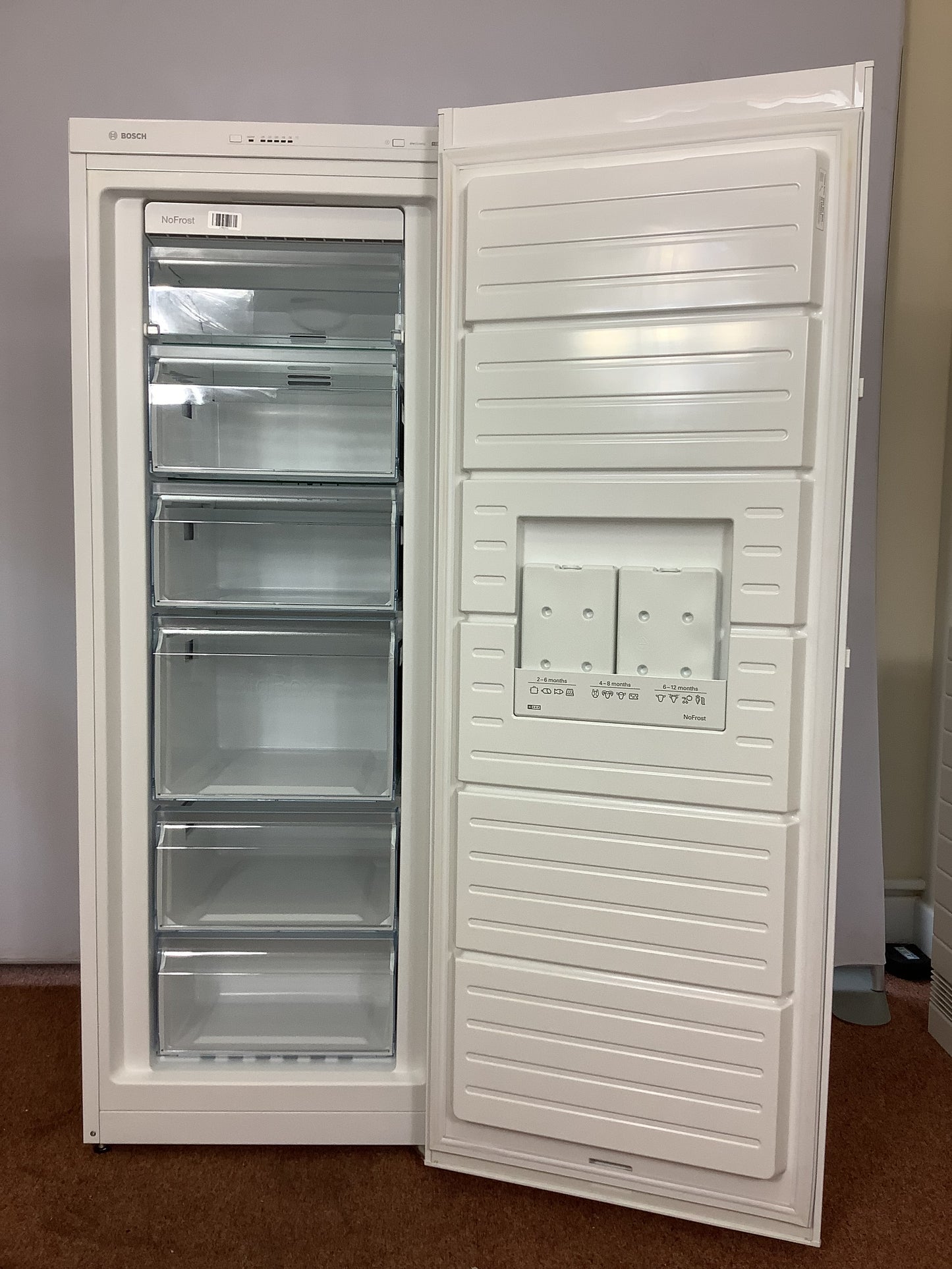 Bosch Freestanding Freezer GSN29VW3VG L50262