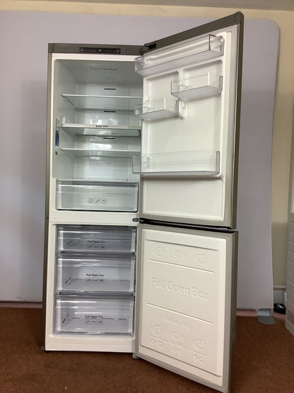 Samsung Fridge Freezer RB29FSRNDSA L50233