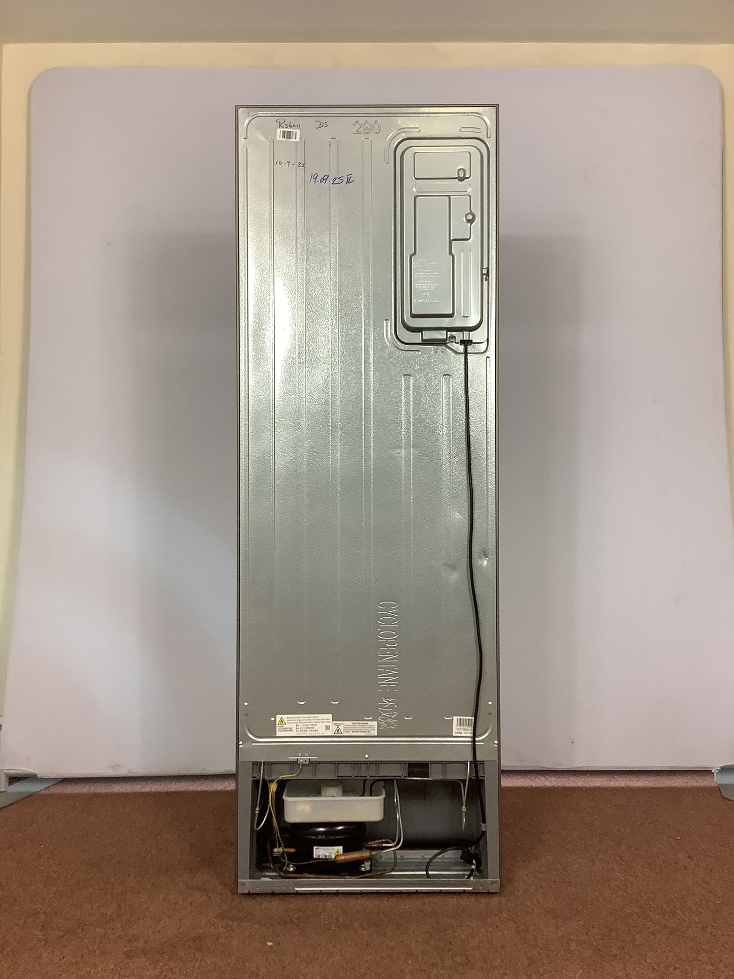 Samsung Fridge Freezer RB29FSRNDSA L50233