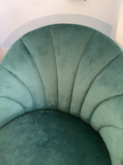 2 x Sylvia Carver Green Velvet Dining Chair F25997 A
